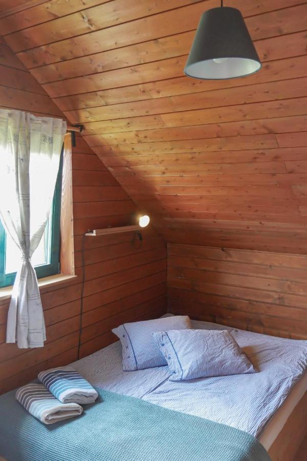 Bed and Breakfast Rose Hip Hill Farm Valea Tirnei Esterno foto